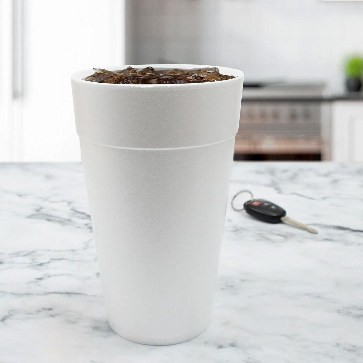 Dart White Hot / Cold Drink Large Foam Cup, 32 oz. | 500/Case